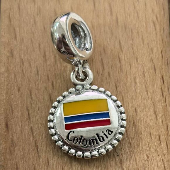 Pandora Colombia Flag Exclusive Charm Pendant, S925 Silver Bracelets - Picture 1 of 4